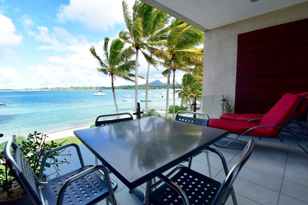 Turquoise Bay Beach Apartments Тру-д'-О-Дус Екстер'єр фото
